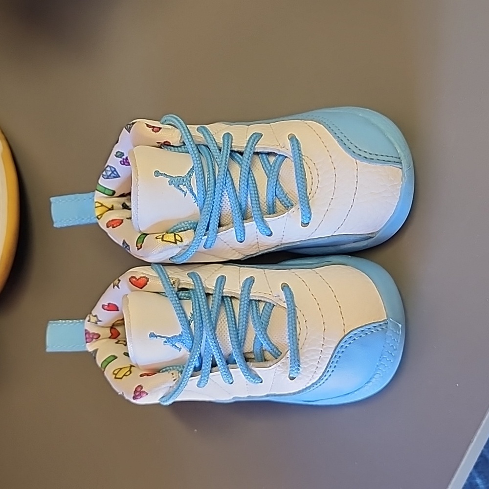Jordan 12 RetroEmoji (TD)6C